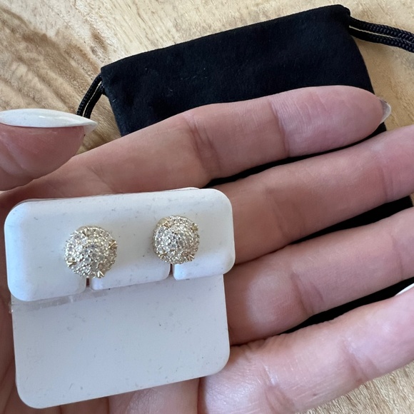 Moissanite Round Stud Earrings 0.81 CTW, VVS D Color – 925 Silver, ChampagneGold - Picture 6 of 7